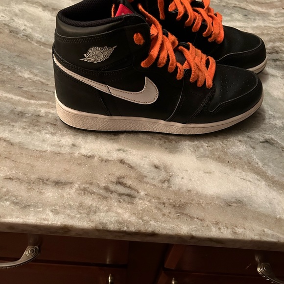 Black Toe Nike size 6 youth - Picture 1 of 3